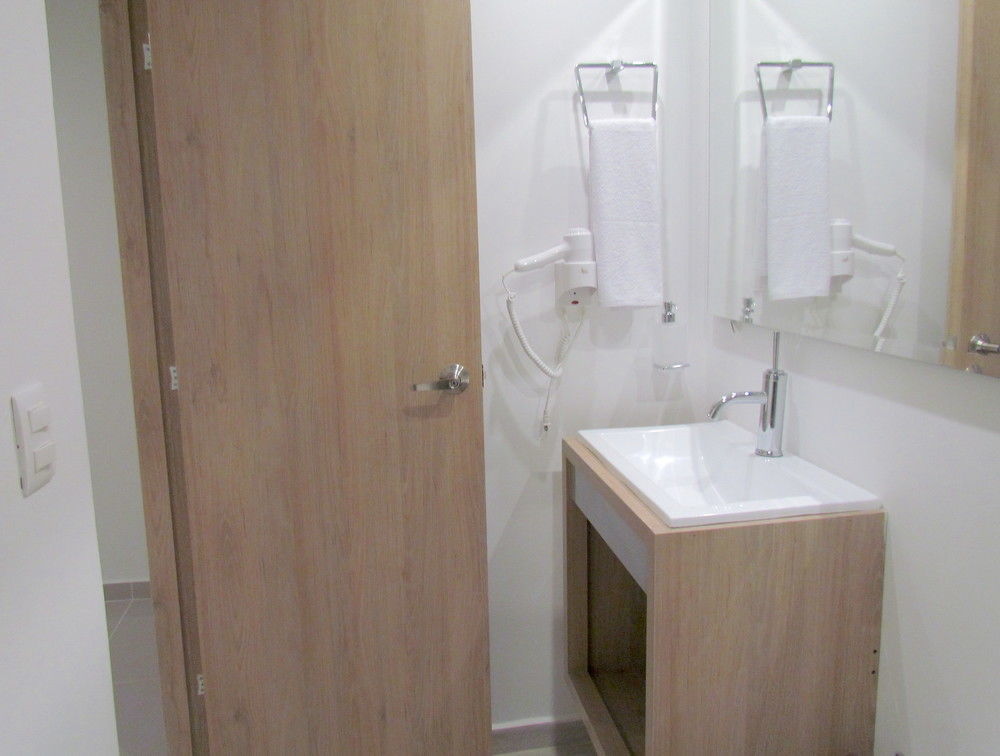 Hotel Plaza Mayor Medellín Zewnętrze zdjęcie