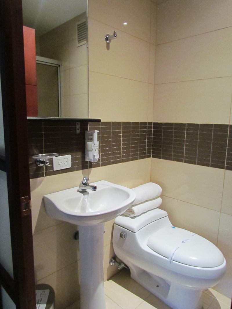 Hotel Plaza Mayor Medellín Zewnętrze zdjęcie