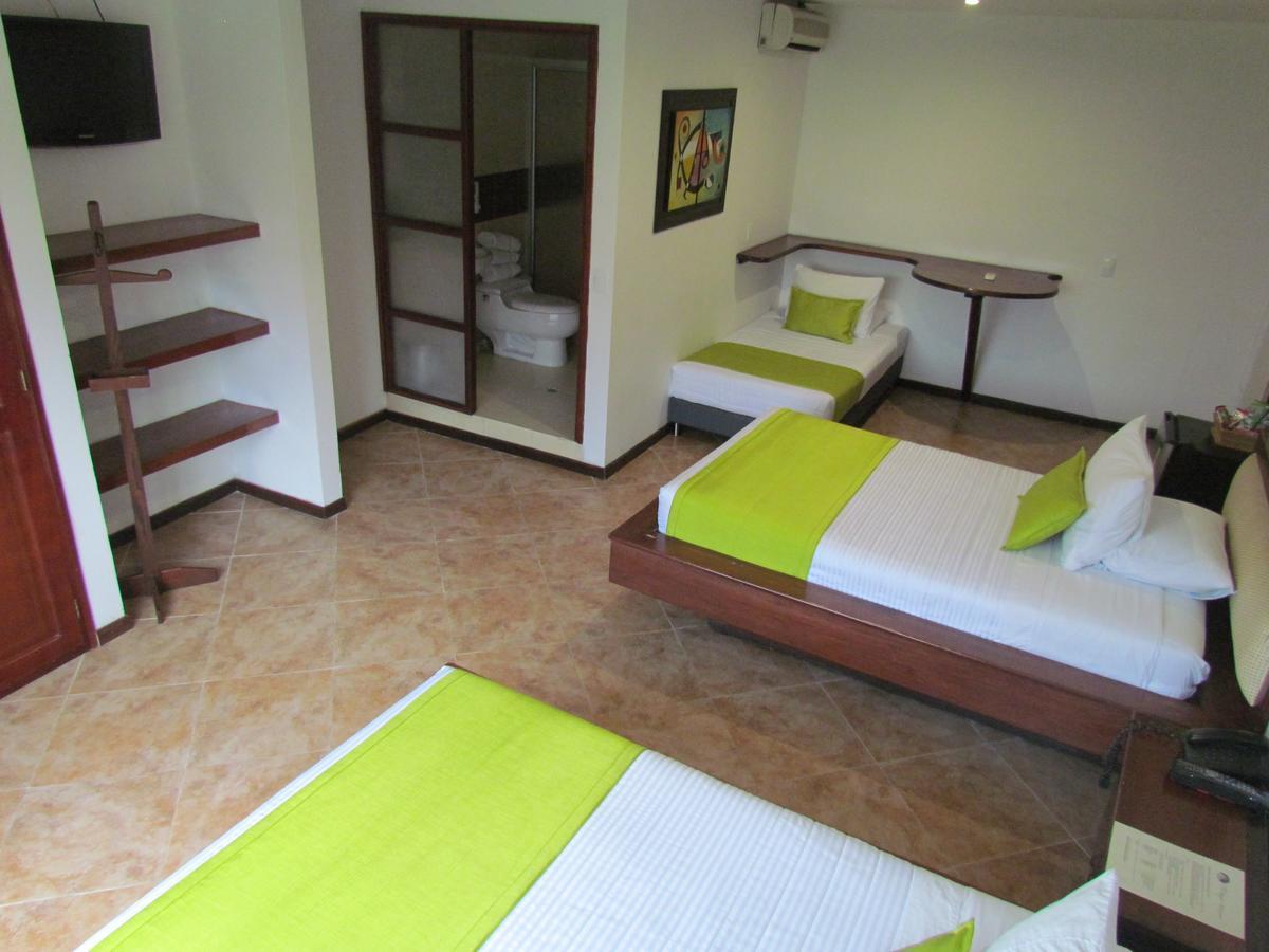 Hotel Plaza Mayor Medellín Zewnętrze zdjęcie