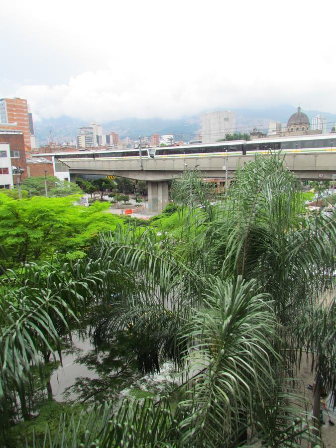 Hotel Plaza Mayor Medellín Zewnętrze zdjęcie